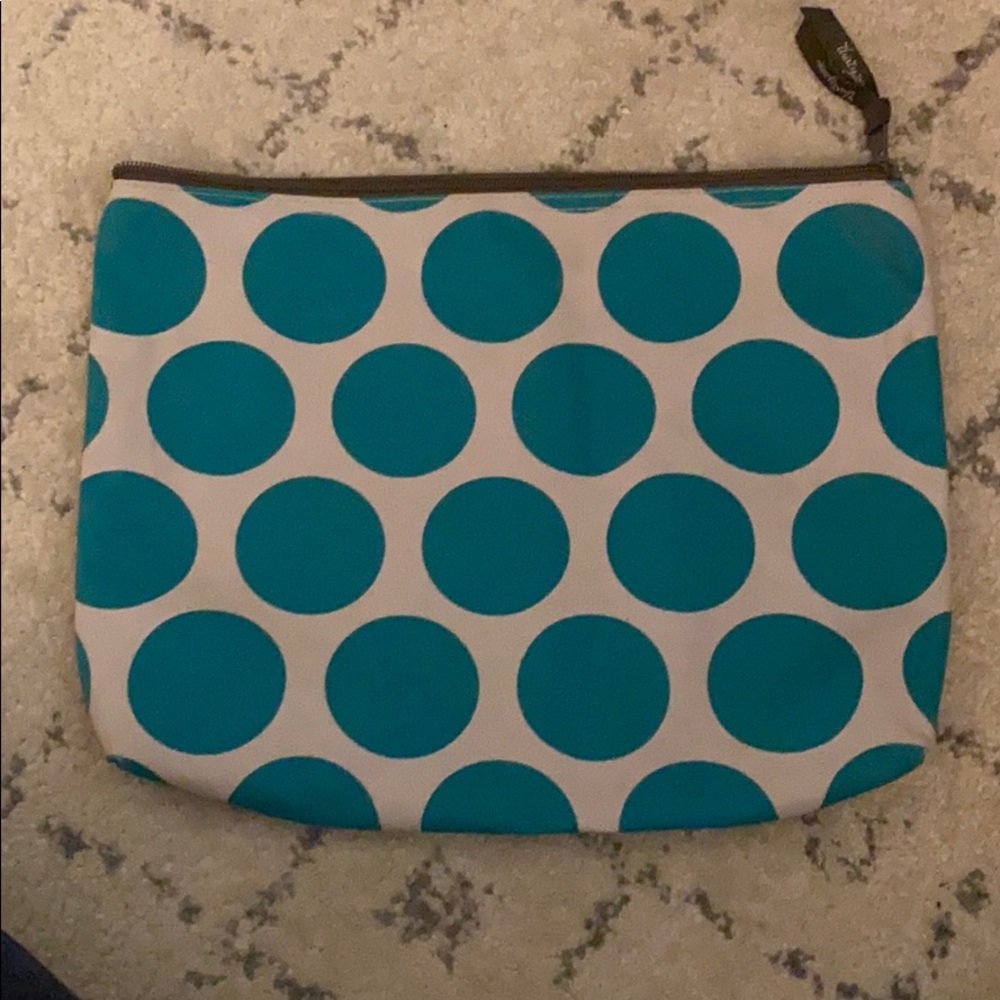 Thirty one zipper pouch